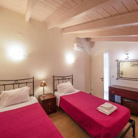 Pitteri Villa