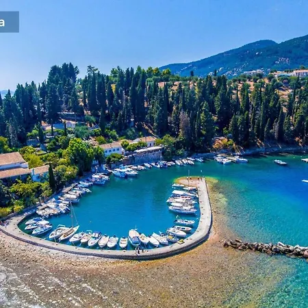 Pitteri * Almiros strand